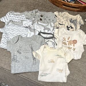 Neutral Animal Print Baby Onesies Set - Gray & Cream. Preemie